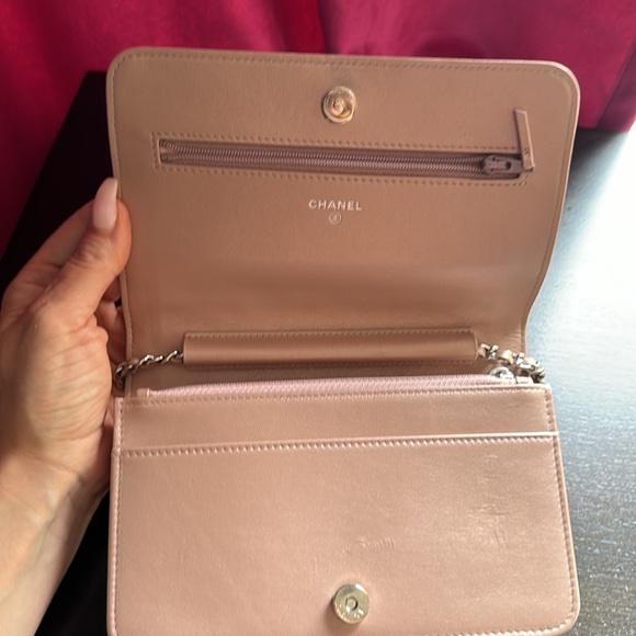 Camilla Wallet on a chain bag - Picture 7 of 9